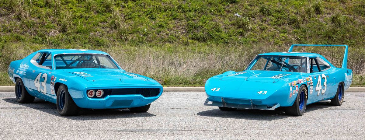 3. RICHARD PETTY_1971 Plymouth Road Runner-and-1970 Superbird